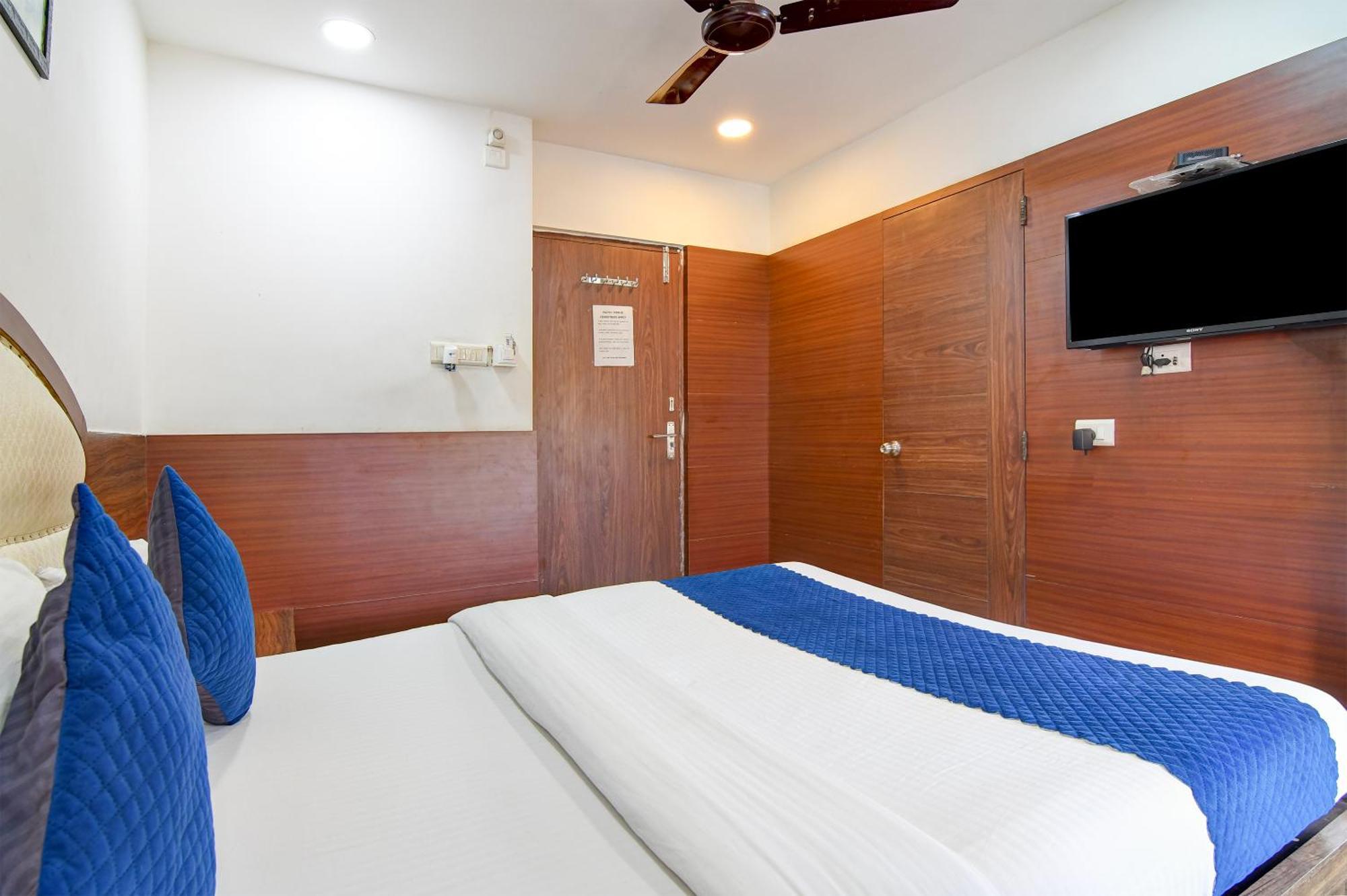 Hotel Q Inn Kolkata Ngoại thất bức ảnh