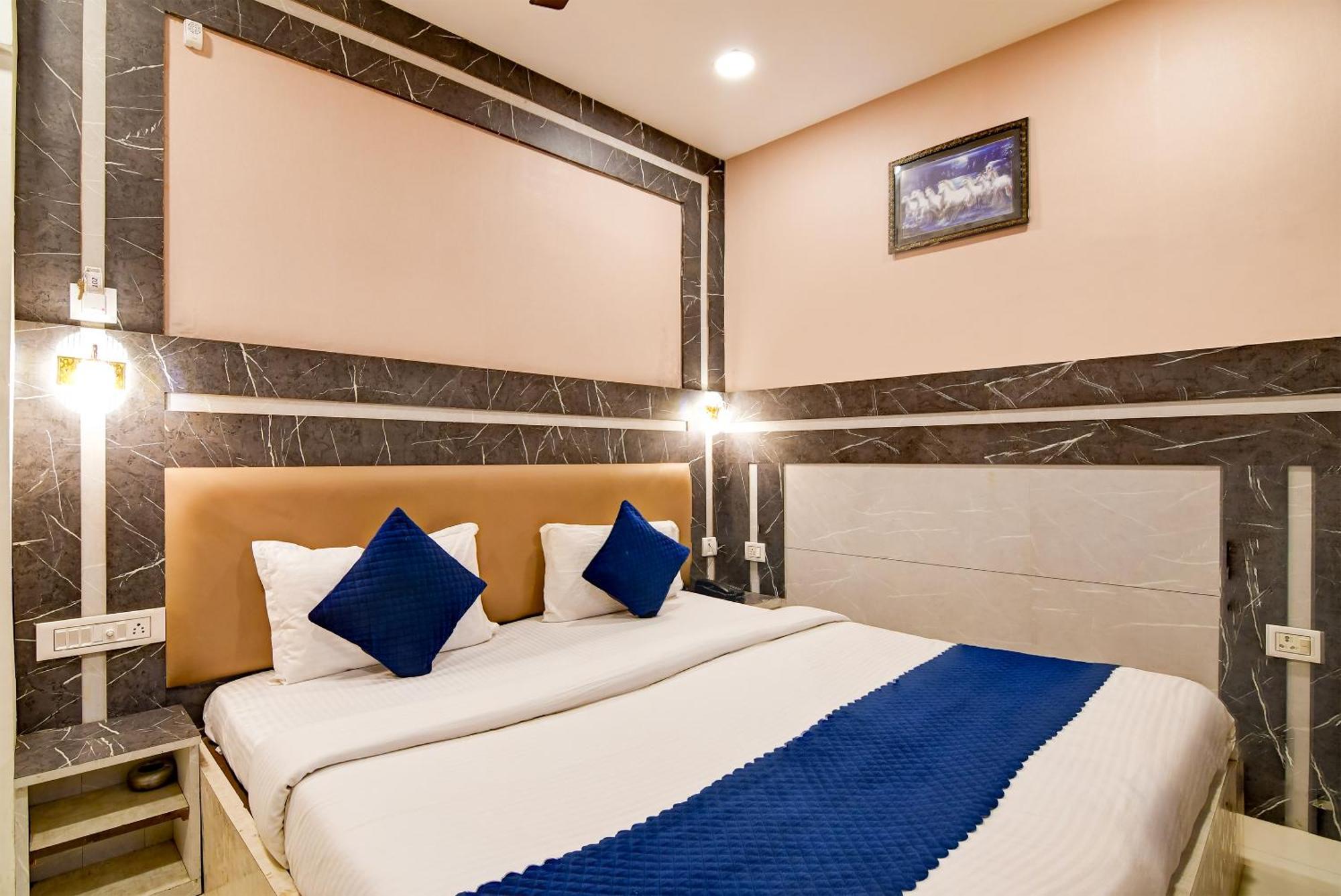 Hotel Q Inn Kolkata Ngoại thất bức ảnh