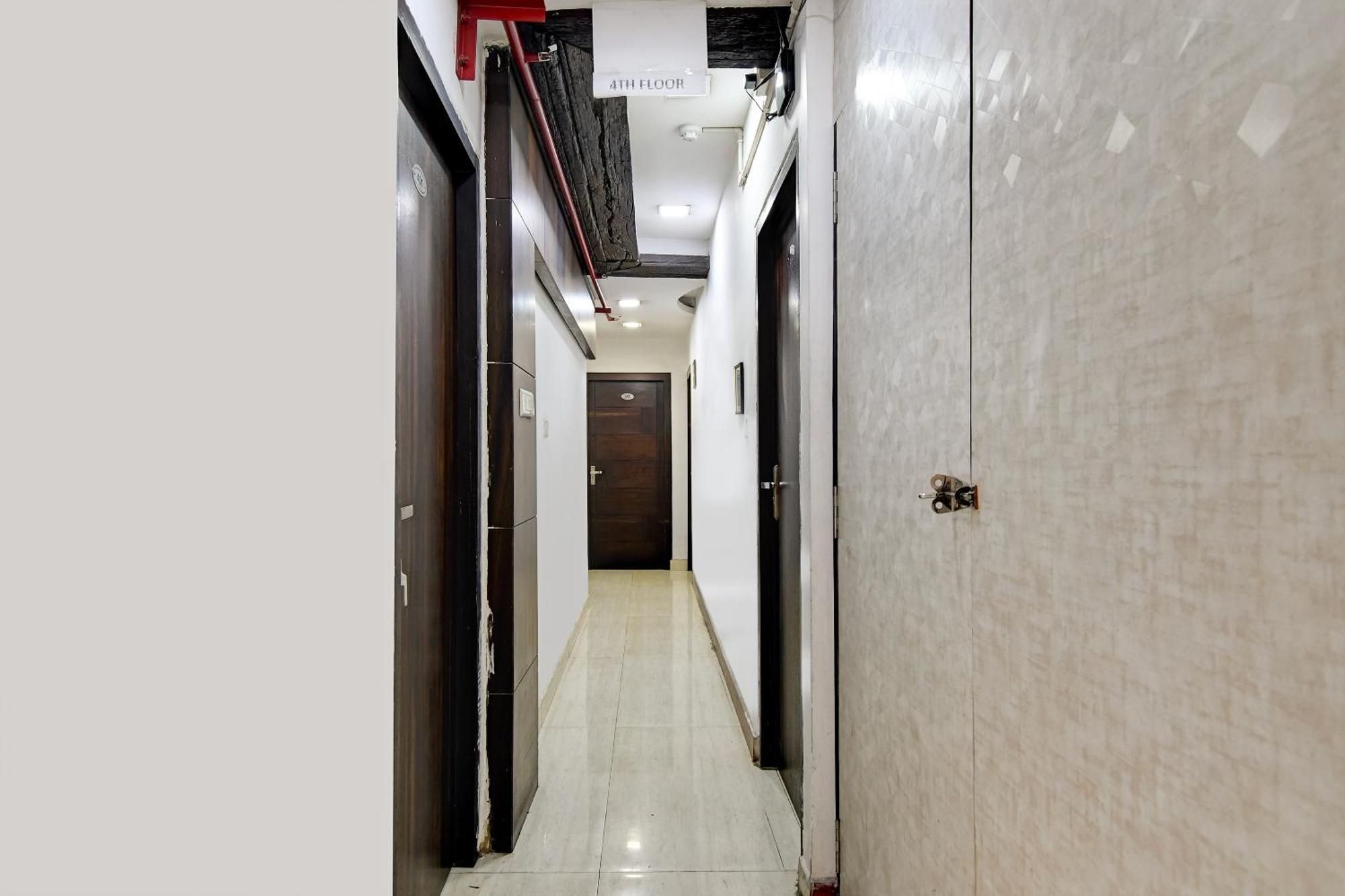 Hotel Q Inn Kolkata Ngoại thất bức ảnh